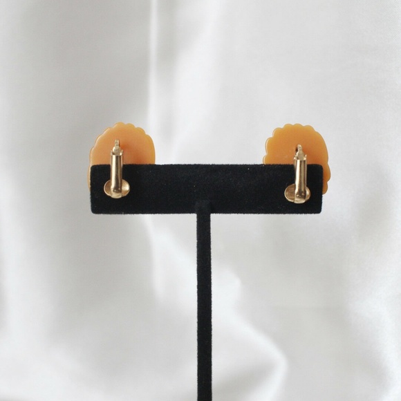 VINTAGE Orange Oval Ribbed Textured Earrings - Picture 2 of 3